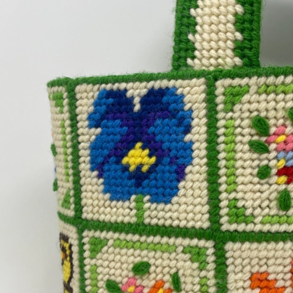 Vintage Rare Design Nature Handmade Needle Point Purse, Cream Green - Picture 3 of 10
